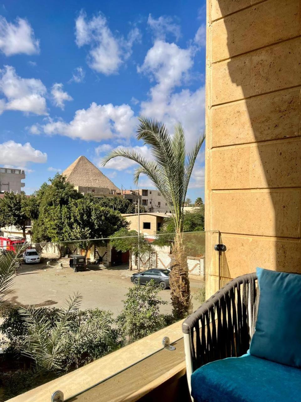 Cleopatra Tower Pyramid View Hotel Kafret el-Gabal Exterior foto